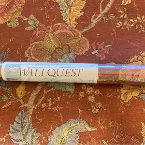 Wallquest wallpaper double roll. Floral  Patterned  in Warm Tones. New in pack